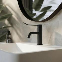 Waterrevolution Flow wastafelkraan incl. click plug mat zwart T111PR