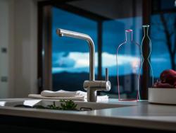 Franke massief roestvrijstalen keukenkraan Atlas Neo draaibare uitloop 115.0521.435