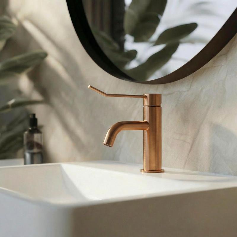 Waterevolution Flow wastafelkraan incl. click plug PVD geborsteld koper T111CPE

Waterevolution Flow pesuallashana sisältäen click-lukon PVD harjattu kupari T111CPE