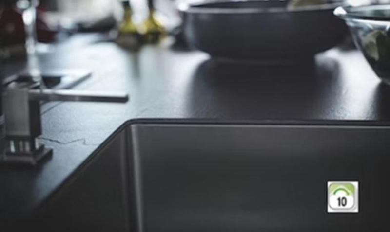 Franke Maris MRX 210.19 pieni ruostumattomasta teräksestä valmistettu tasoon asennettava pesuallas 127.0568.037