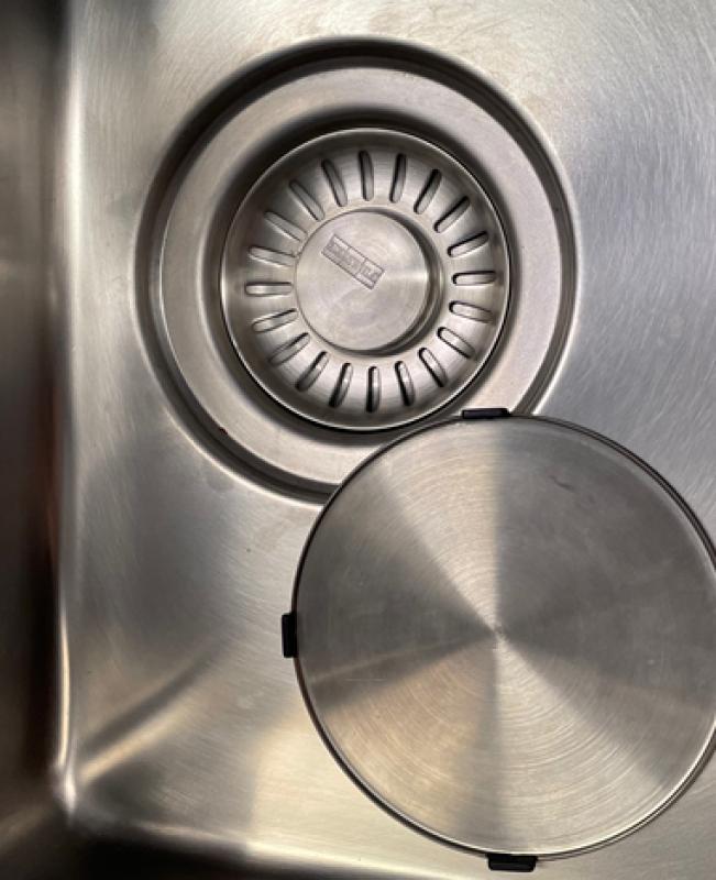 Franke Mythos MYX 210.70 ruostumattomasta teräksestä pesuallas 70x40 cm tasoon upotettava 127.0638.278