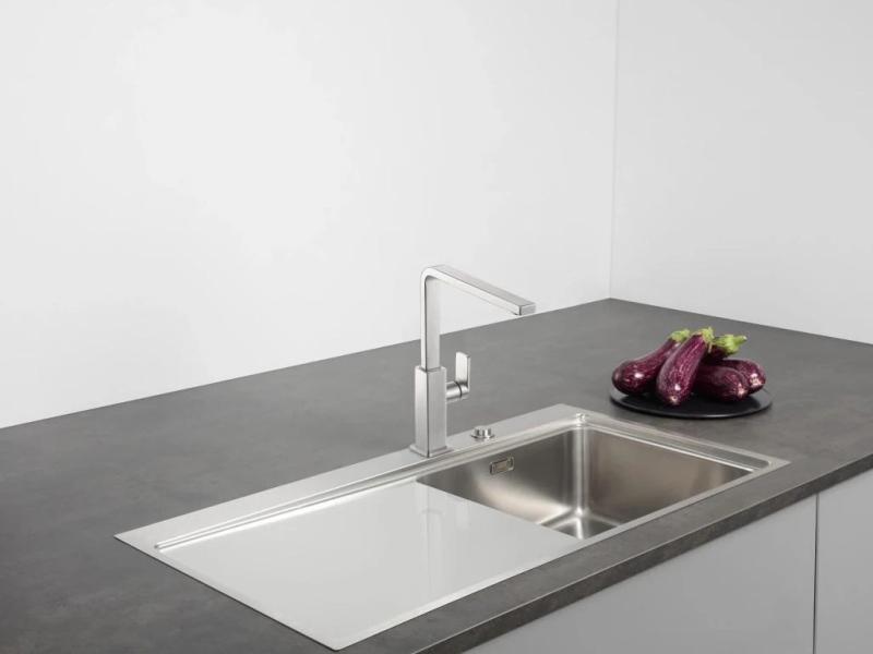 Franke massiivinen ruostumattomasta teräksestä keittiöhana Mythos kääntyvällä juoksuputkella inox 115.0547.852