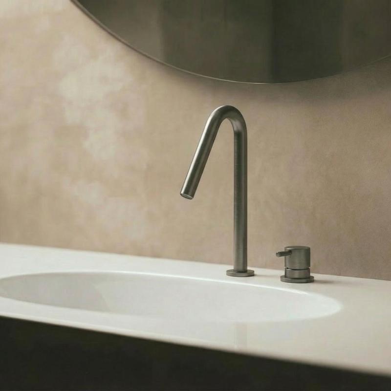 Waterevolution Flow 2-reikäinen pesuallashana PVD Gun Metal, pieni V 120 mm ulostulo T1121VGME