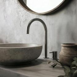 Waterevolution Flow 2-reikäinen pesuallashana PVD Gun Metal, korkea U 200 mm ulostulo T1122UGME