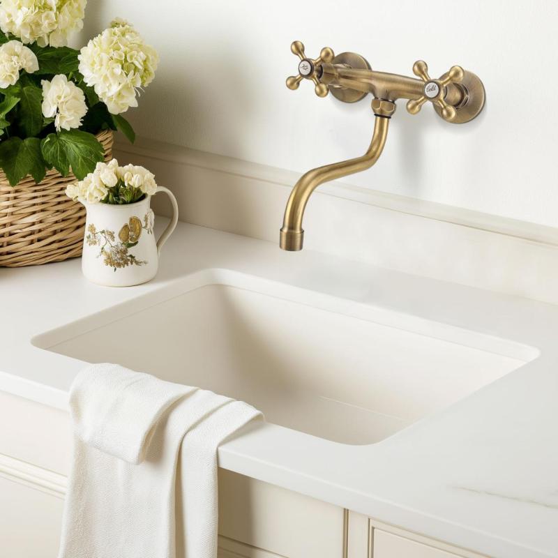 AquaTrimo Vivaldi klassinen keittiön seinähana pronssi 21VV7068BN