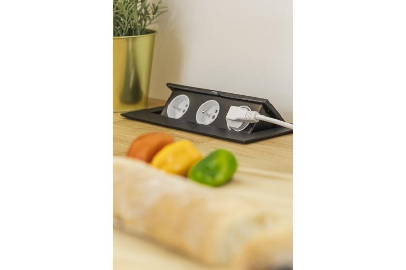 Suorakulmainen upotettu pistorasia 1208958682