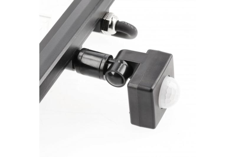 LED-valonheitin iNEXT liiketunnistimella 20 W 1600 lm, PF>0,9, RA>80, IP65, 120°, 6400 K, musta runko 1208962859