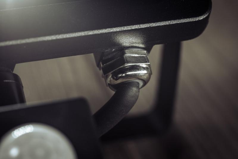 LED-valonheitin iNEXT liiketunnistimella 20 W 1600 lm, PF>0,9, RA>80, IP65, 120°, 6400 K, musta runko 1208962859