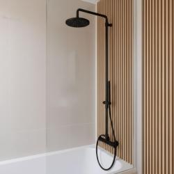 Waterevolution Flow suihkuyhdistelmä sade-suihkulla, mattamusta 200 mm T141NRPR