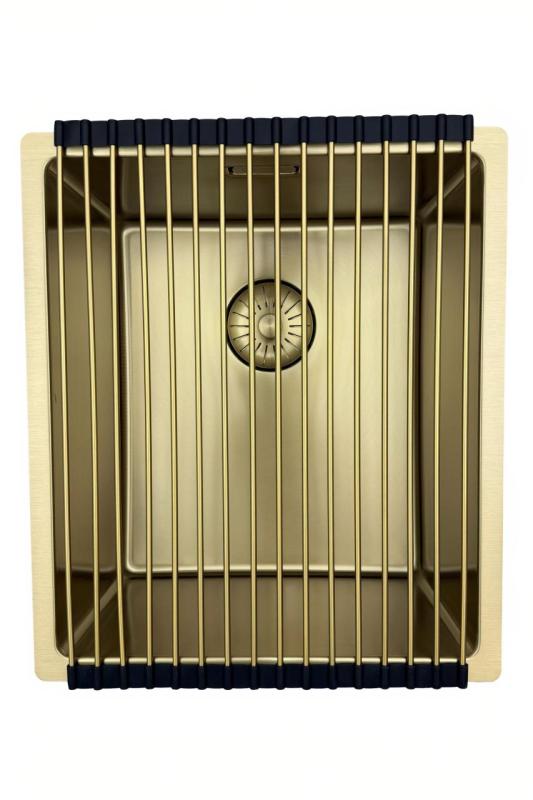 Pure.Sink Prestige allas 34x40 cm PVD Kulta 10 mm säde alapuolinen, tasoon asennettava ja päältä asennettava PPG3440-60