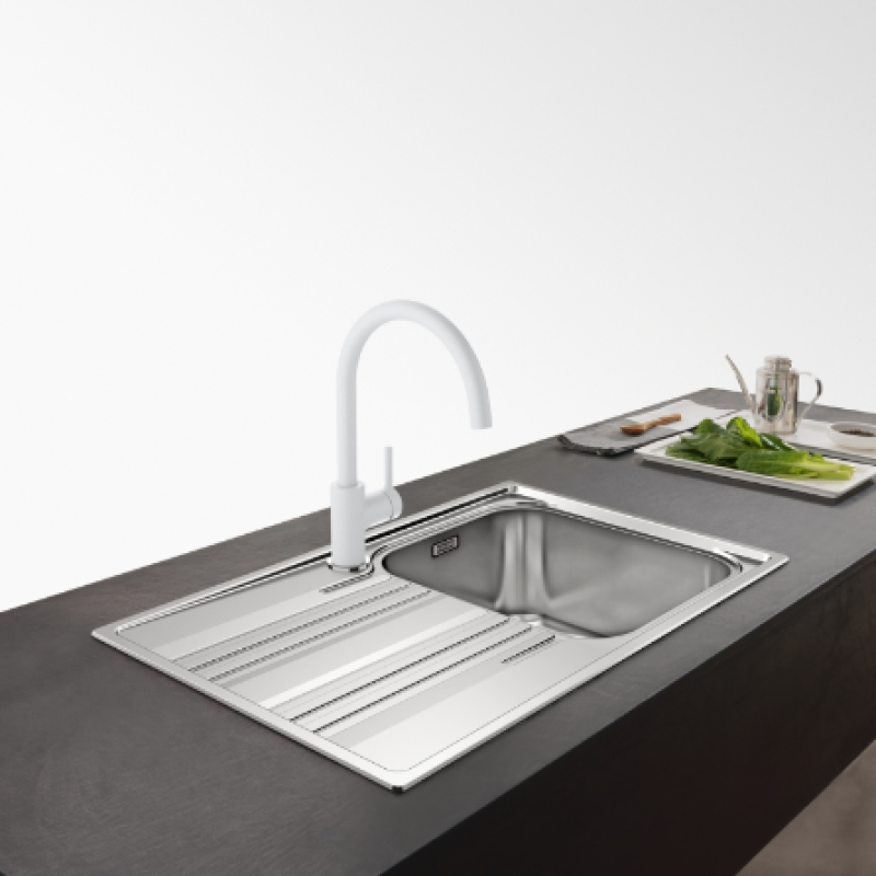 Franke Lina XL Keittiöhana Polar White Valkoinen kääntyvällä juoksuputkella 115.0626.024