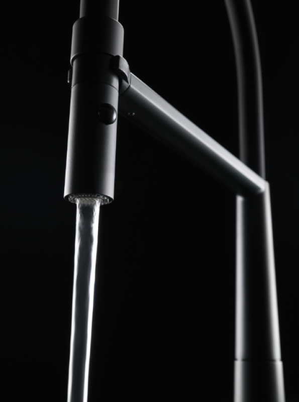 Franke Icon Yhden vivun keittiöhana joustavalla käsisuihkulla, Musta 115.0690.598