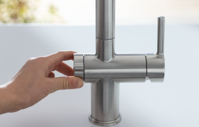 Franke Active Twist Eenhendel Mengkraan RVS-look met Uittrekbare Uitloop en Geïntegreerde Waste Bediening 115.0653.505