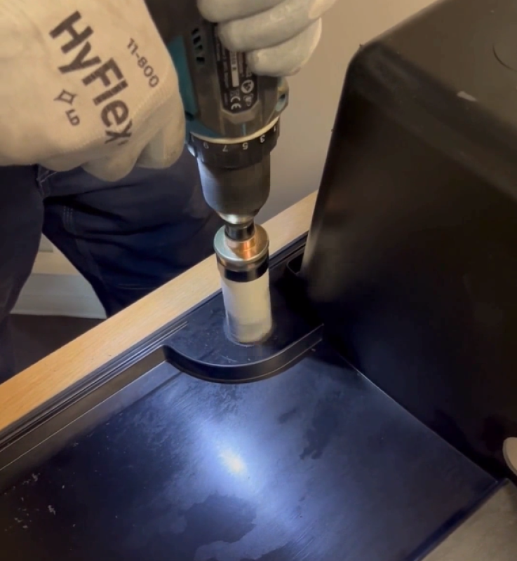 Hoegert hiiliteräksinen reikäsahasarja, 14-osainen.