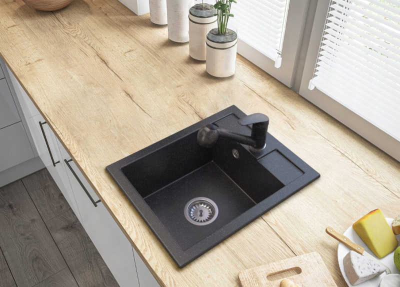 Graniteland Rhea Keittiöhana, graniitin näköinen kalkkikivi, ulosvedettävä juoksuputki ja kaksitoiminen käsisuihku 1208969536.