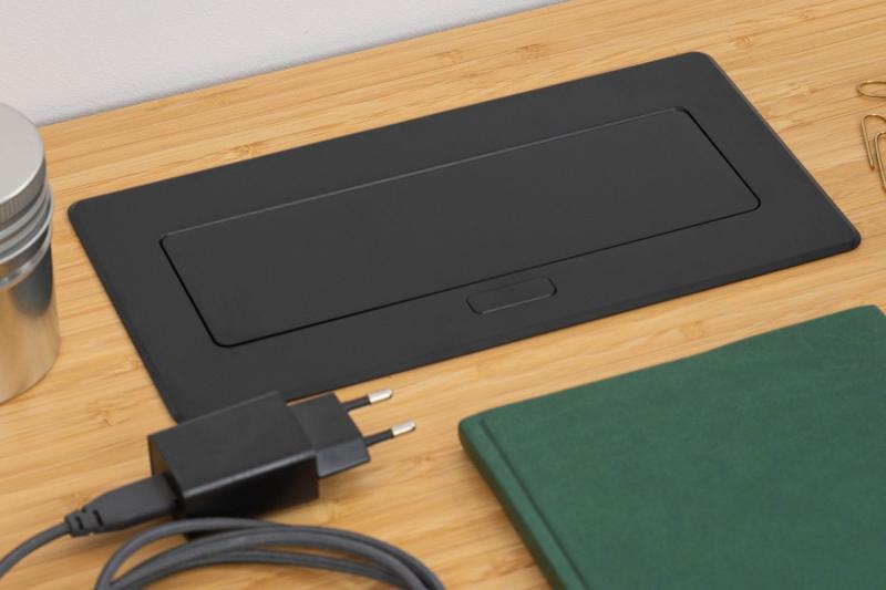 SOFT-vetokytkinpistoke