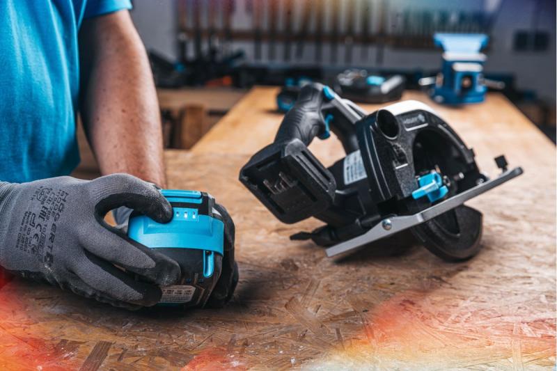 HÖGERT ladattava akku 4,0 Ah 18 V