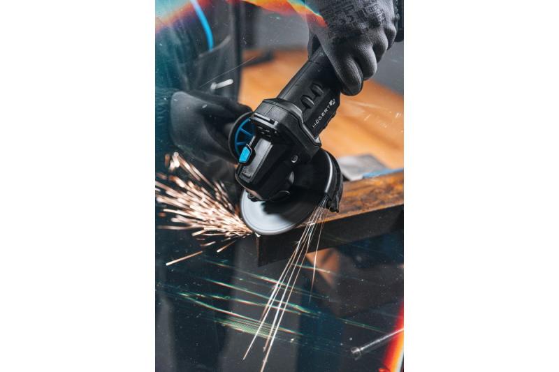 HÖGERT Langaton kulmahiomakone paddle-kytkimellä, 125MM, 18V - setti (akku, laturi, tarvikkeet)