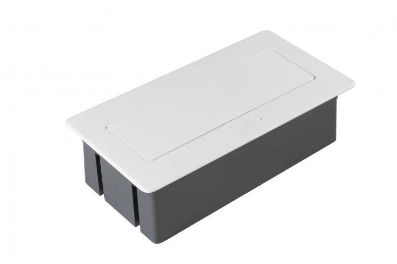 Pehmeä, ulosvedettävä pistorasiamoduuli.