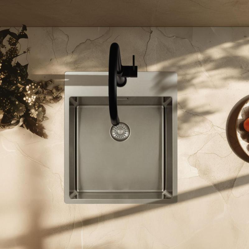 Pure.Sink Exclusivo RVS-allas 44x52 cm Tapwing hanareiän kanssa 10mm säde PEX4040T-02