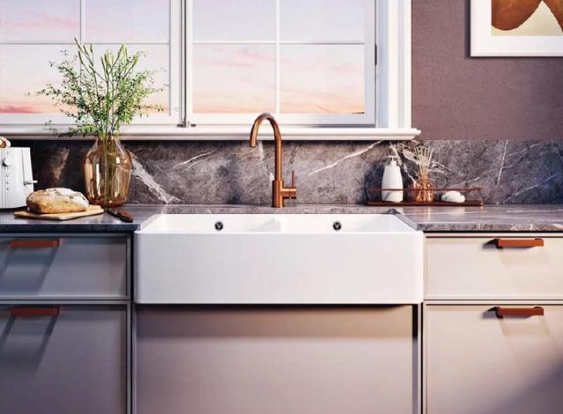 Ausmann Ceramic Mira Keramiikka Valkoinen Kaksoisallas - Alakaappiin ja Väliseinään 890 x 456 mm Kultaisilla tulppilla 1208971471