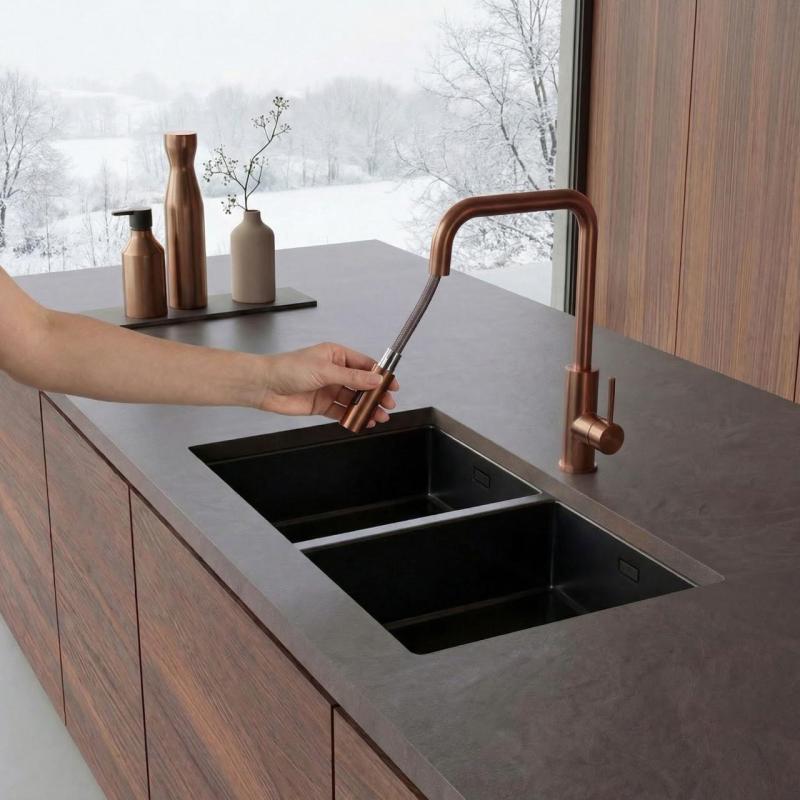 Pure.Sink Luxion Kupari keittiöhanat neliön muotoinen, ulosvedettävä suutin PLXSQUA-62